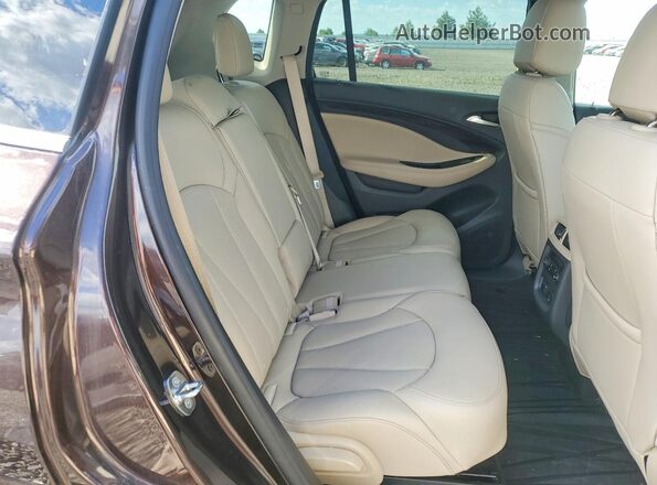 LRBFX2SA7LD157768 2020 BUICK ENVISION Brown უკანა სალონის ხედი