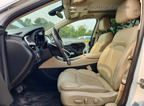 LRBFX4SX6LD156692 2020 BUICK ENVISION White Вид салону спереду