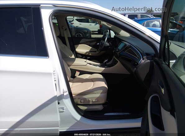 LRBFXCSAXLD225339 2020 BUICK ENVISION Белый Вид салона спереди
