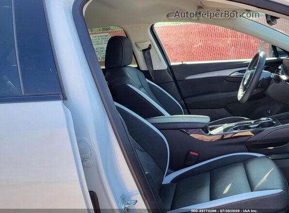 LRBFZLE40SD060643 2025 BUICK ENVISION White წინა სალონის ხედი