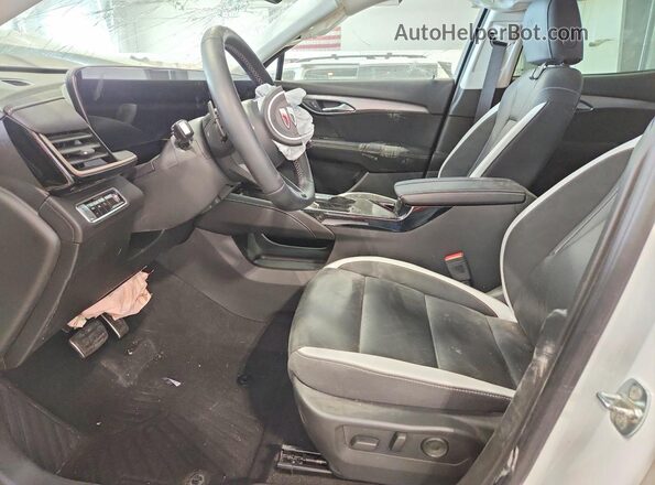LRBFZLE44SD008495 2025 BUICK ENVISION White Widok wnętrza z przodu