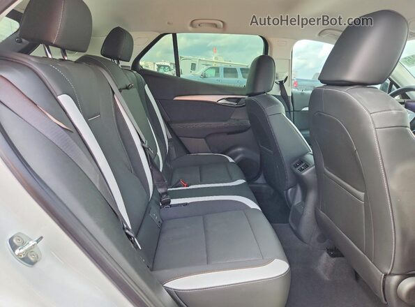 LRBFZLE44SD017164 2025 BUICK ENVISION White უკანა სალონის ხედი