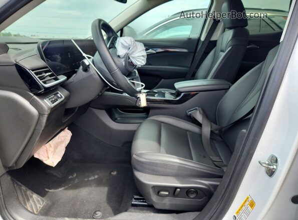 LRBFZME4XRD044532 2024 BUICK ENVISION Белый Вид салона спереди