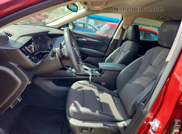 LRBFZMR47PD213848 2023 BUICK ENVISION Burgundy Front interior view