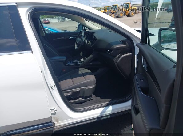 LRBFZMR48PD227869 2023 BUICK ENVISION White Вид салону спереду