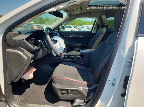 LRBFZNR43PD076011 2023 BUICK ENVISION White Front interior view