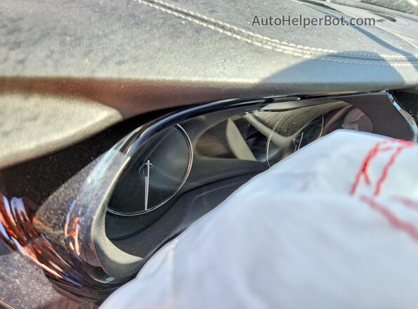 LRBFZNR47MD142393 2021 BUICK ENVISION Maroon ხელსაწყოთა პანელის ხედი