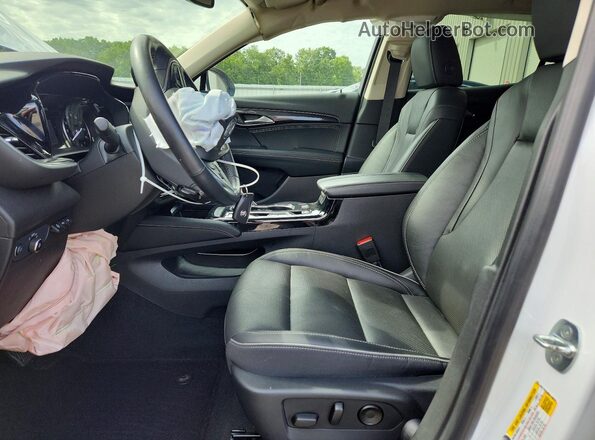 LRBFZNR48MD149076 2021 BUICK ENVISION White Widok wnętrza z przodu