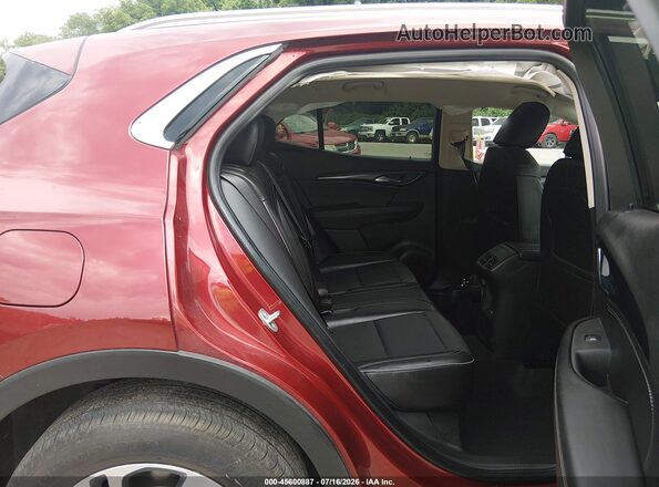 LRBFZNR49PD064428 2023 BUICK ENVISION Red VIN კოდის სტიკერის ხედი