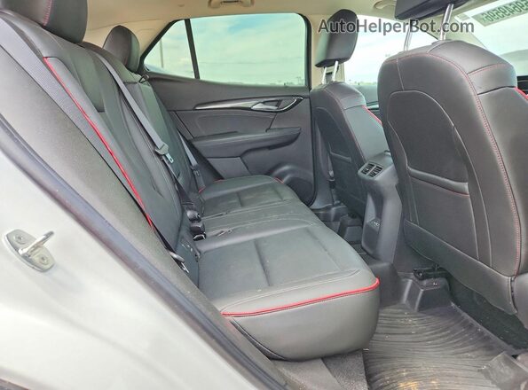 LRBFZNR4XND016157 2022 BUICK ENVISION White Вид задньої частини салону