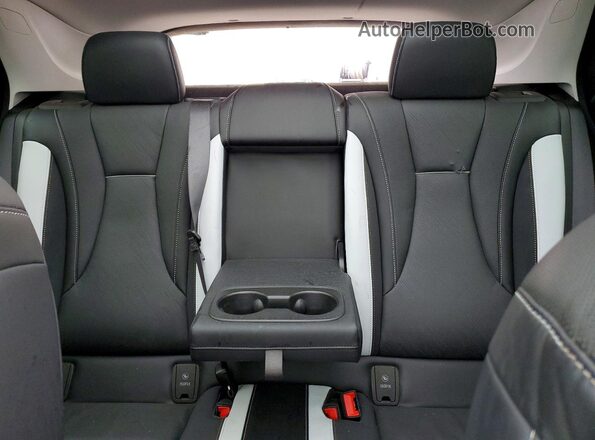 LRBFZME49RD013725 2024 BUICK ENVISION White Widok tylnych siedzeń