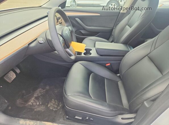 LRW3E1EB2PC850216 2023 TESLA MODEL White Front interior view