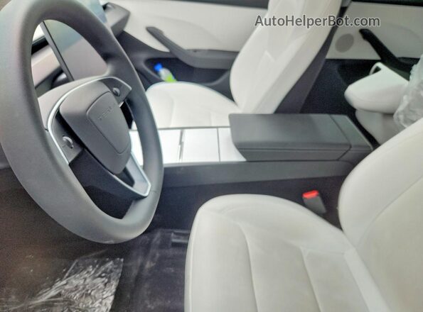 LRW3E7FA8RC105935 2024 TESLA MODEL Black Вид салону спереду