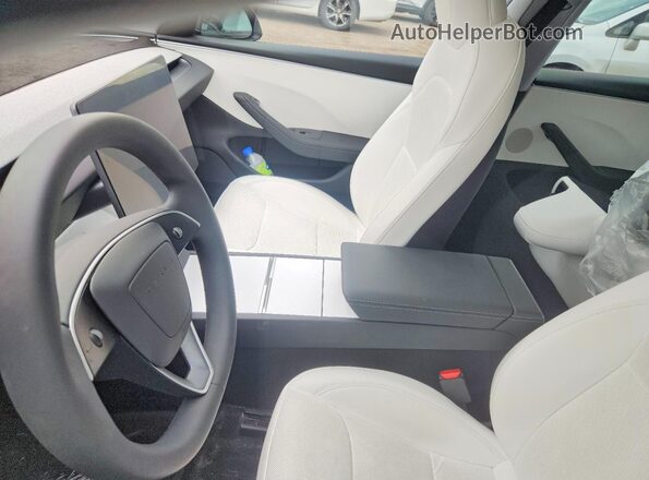 LRW3E7FA8RC105935 2024 TESLA MODEL Black Вид панелі приладів