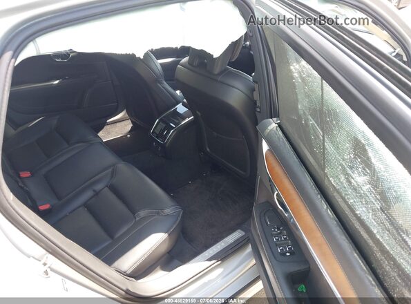 LVYA22ML1LP168913 2020 VOLVO S90 Silver Widok naklejki z numerem VIN