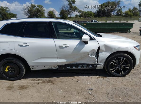 LYV102RK0KB201441 2019 VOLVO XC60 White Front view