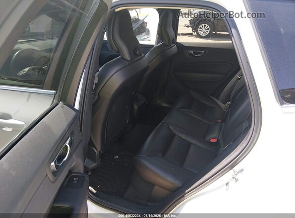 LYV102RK0KB201441 2019 VOLVO XC60 White VIN sticker view