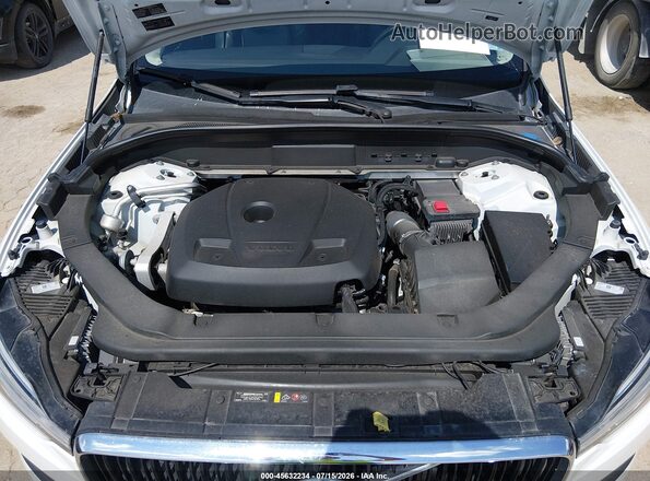 LYV102RK0KB201441 2019 VOLVO XC60 White Rear view