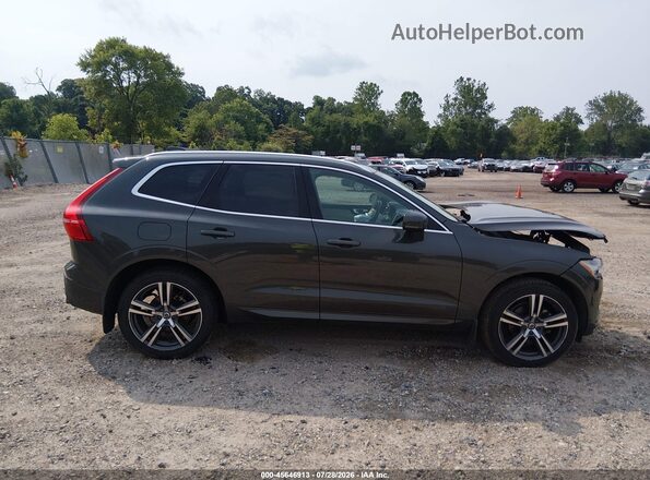 LYV102RKXKB205822 2019 VOLVO XC60 Gray Rear interior view
