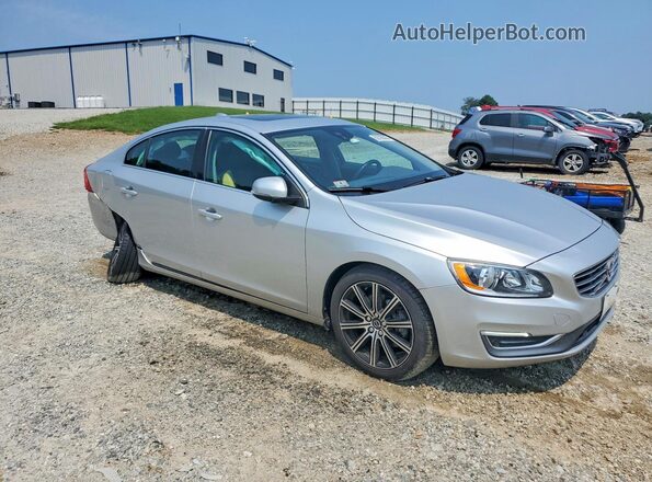 LYV402TK2JB178247 2018 VOLVO S60 Silver Przód prawy