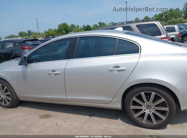LYV402TM7JB158268 2018 VOLVO S60 INSCRIPTION Silver Панорамний вид салону 360°