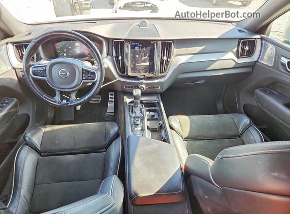 LYVA22RM9JB110758 2018 VOLVO XC60 White Dashboard view