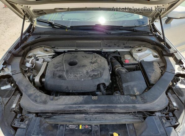 LYVA22RMXJB096725 2018 VOLVO XC60 Silver Սալոնի հետևի տեսք