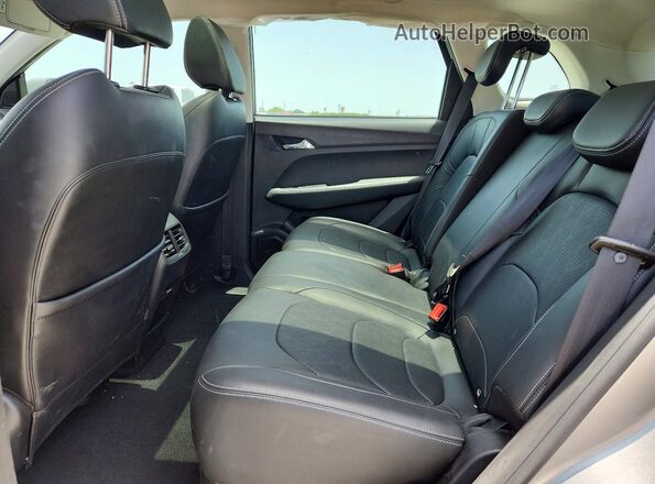LZWLLNGL3RB020565 2024 CHEVROLET OTHER Gray Rear seats view