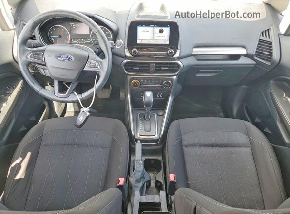 MAJ3P1TE0JC226650 2018 FORD ECOSPORT Серебряный Вид панели приборов