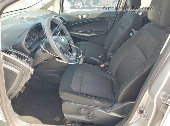 MAJ3P1TE0JC226650 2018 FORD ECOSPORT Серебряный Вид салона спереди