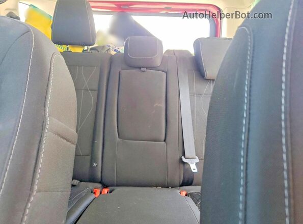 MAJ3S2GE6MC406329 2021 FORD ECOSPORT Red Rear seats view