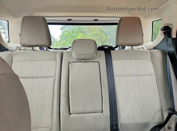 MAJ3S2GE9KC263891 2019 FORD ECOSPORT White Widok tylnych siedzeń
