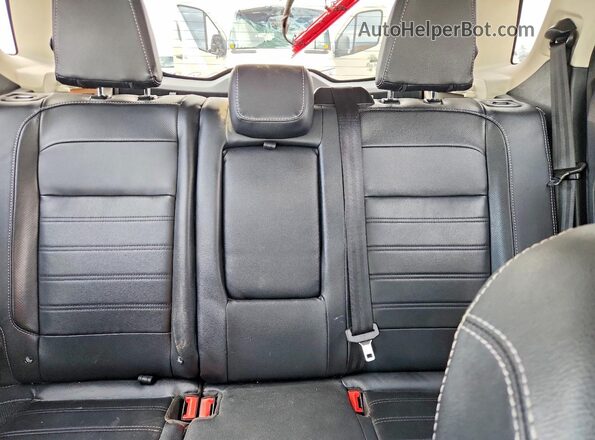 MAJ3S2KEXKC261252 2019 FORD ECOSPORT Белый Вид задних сидений