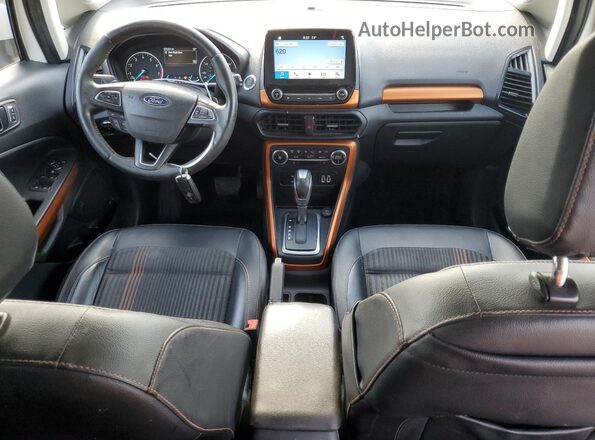 MAJ6P1CL2JC161568 2018 FORD ECOSPORT Белый Вид панели приборов