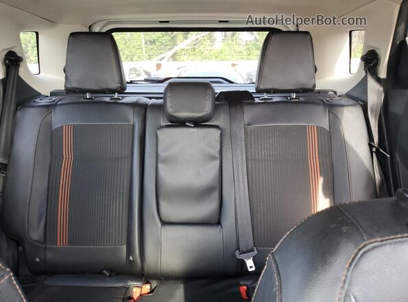 MAJ6P1CL2JC161568 2018 FORD ECOSPORT Белый Вид задних сидений