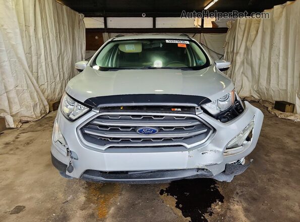 MAJ6P1UL3JC172495 2018 FORD ECOSPORT Серебряный Вид спереди