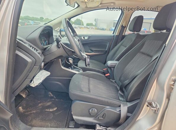 MAJ6P1UL3JC229021 2018 FORD ECOSPORT Серебряный Вид салона спереди