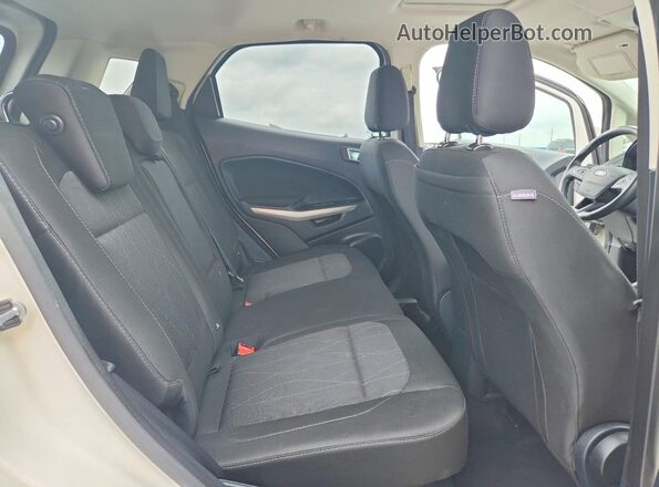 MAJ6P1UL5JC222068 2018 FORD ECOSPORT White Սալոնի հետևի տեսք