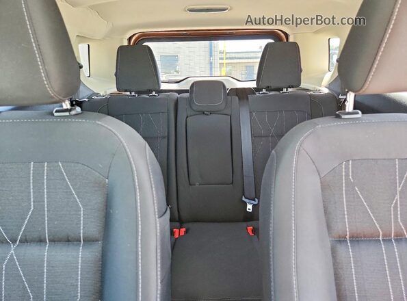 MAJ6P1UL6JC240658 2018 FORD ECOSPORT Orange Rear seats view