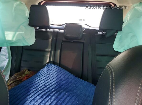 MAJ6P1WL3JC248746 2018 FORD ECOSPORT Красный Вид задних сидений