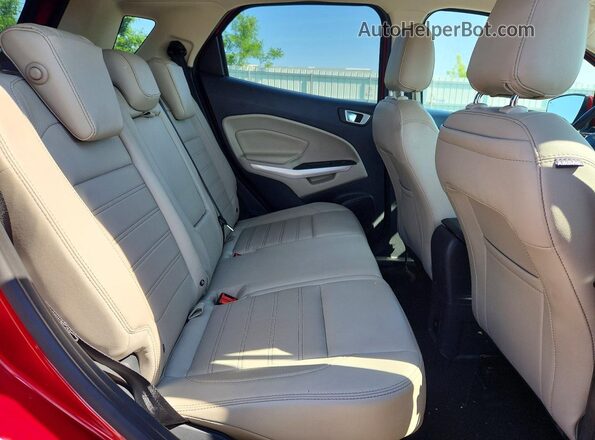 MAJ6P1WL7JC216429 2018 FORD ECOSPORT Красный Вид задней части салона
