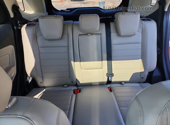 MAJ6P1WL7JC216429 2018 FORD ECOSPORT Красный Вид задних сидений