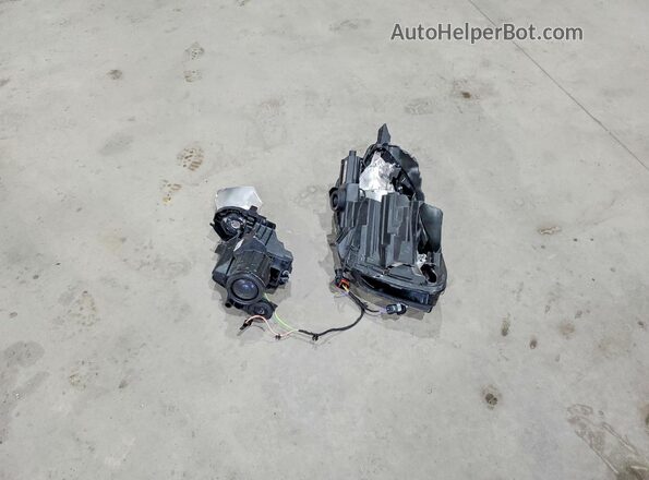 MAJ6S3GL7LC357593 2020 FORD ECOSPORT Red ძრავის განყოფილების ხედი
