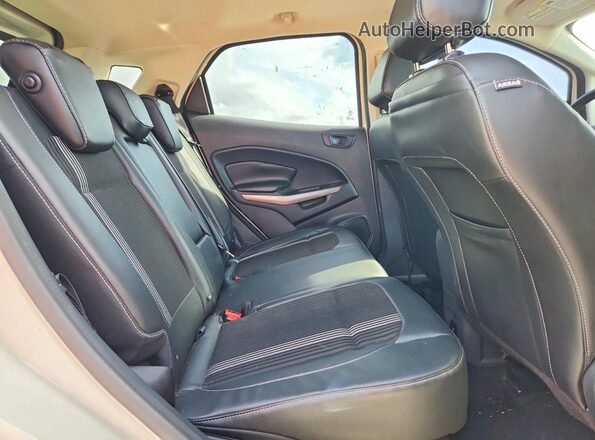 MAJ6S3JLXLC343437 2020 FORD ECOSPORT White Rear interior view