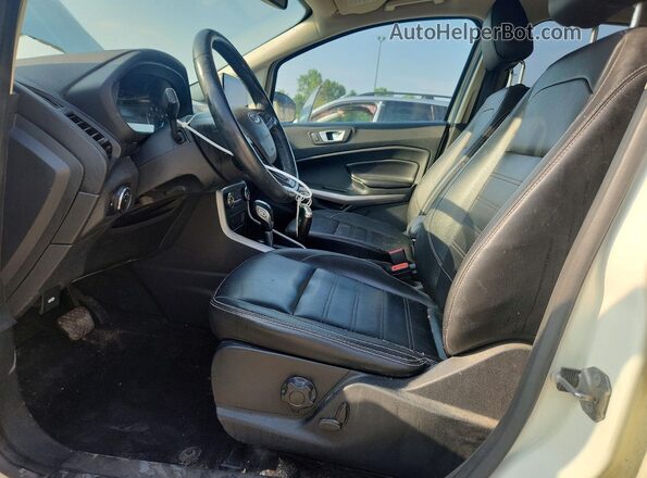 MAJ6S3KL9MC399644 2021 FORD ECOSPORT Белый Вид салона спереди