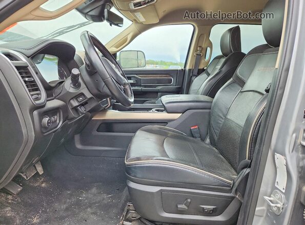 MBX745WEWGEN00433 2019 RAM 3500 Silver Front interior view