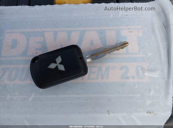 ML32F3FJ3JHF05337 2018 MITSUBISHI MIRAGE G4 White Widok deski rozdzielczej