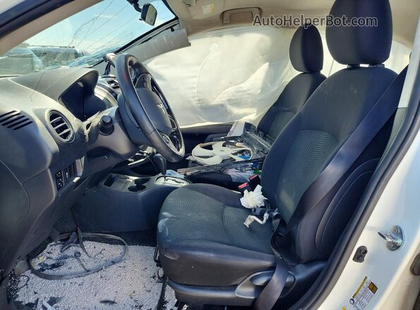 ML32F3FJ4JHF07341 2018 MITSUBISHI MIRAGE White Front interior view
