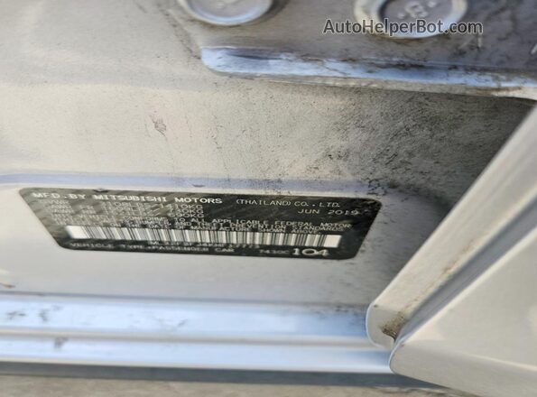 ML32F3FJ4KHF17773 2019 MITSUBISHI MIRAGE Серебряный Вид подкапотного пространства