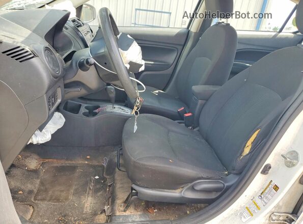 ML32F3FJ6HHF14883 2017 MITSUBISHI MIRAGE White Front interior view